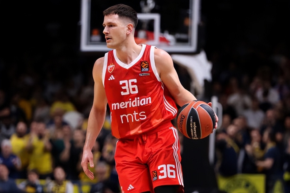 篮板, 助攻, 三分命中率 篮板, 助攻, 三分命中率